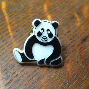 🐼 Panda Bear Black & White Vintage Lapel Pin